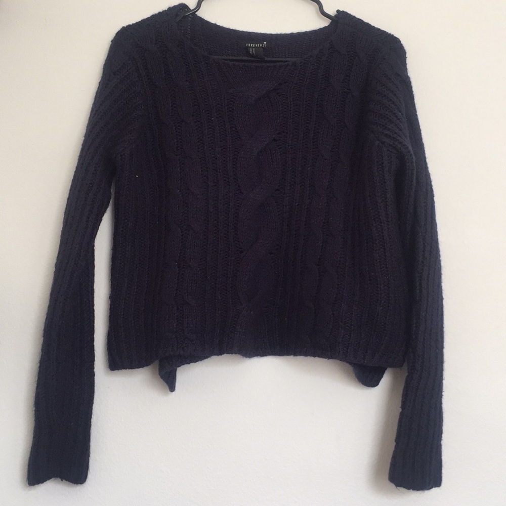 Knit cable top